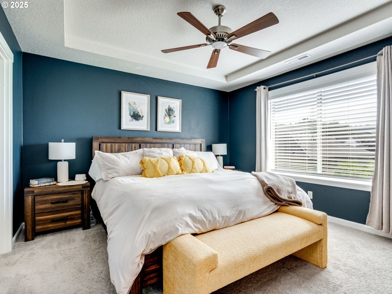 Bedroom, Primary