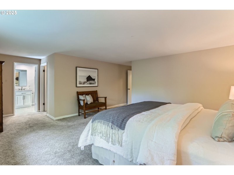 Bedroom, Owner's Suite