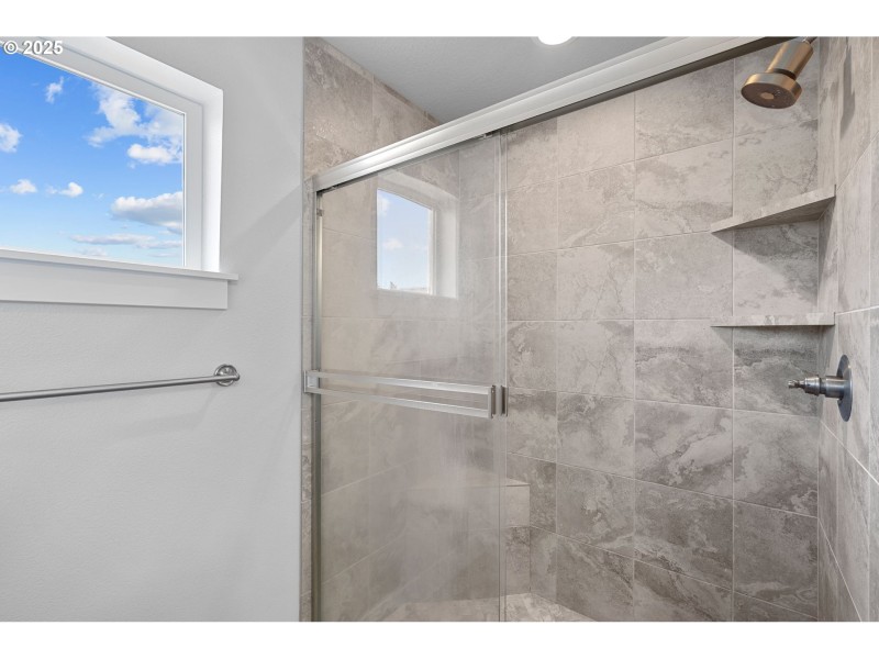 Owner's Suite Bathroom