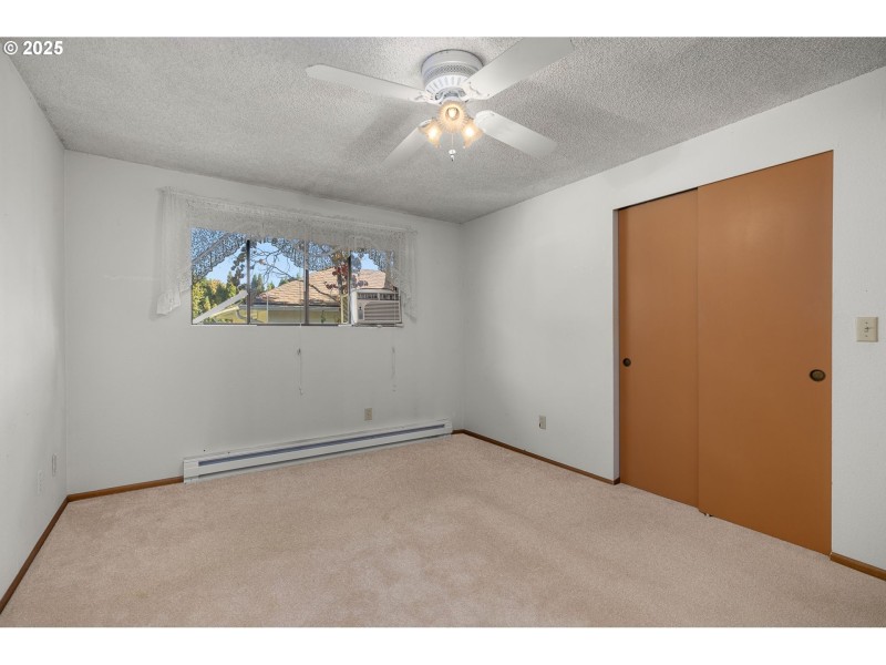 Bedroom, Owner's Suite