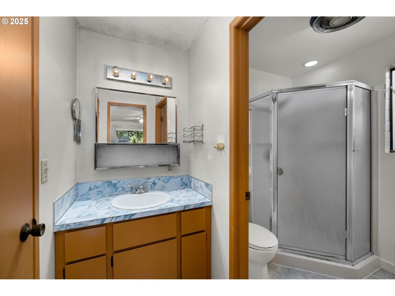 Owner's Suite Bathroom