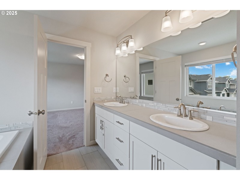 Bathroom, Attached
