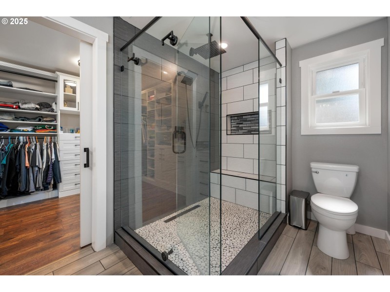 Owner's Suite Bathroom