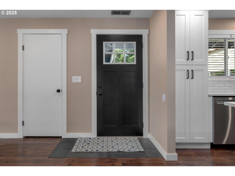Entrance/Foyer