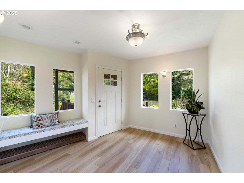 Entrance/Foyer