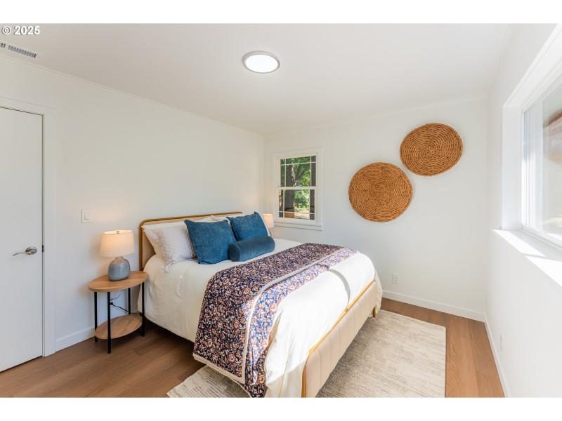 Bedroom, Primary