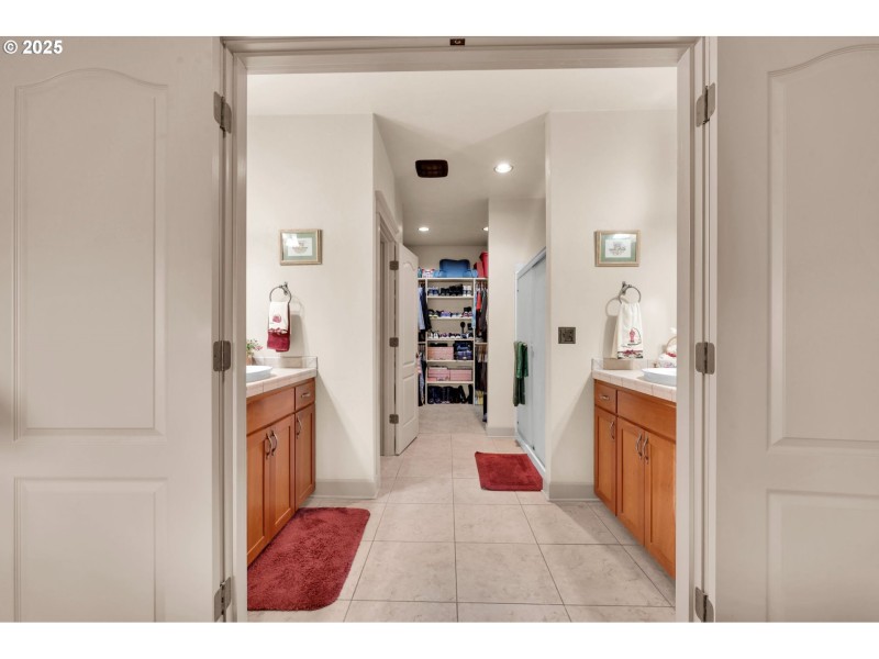Bathroom, Attached