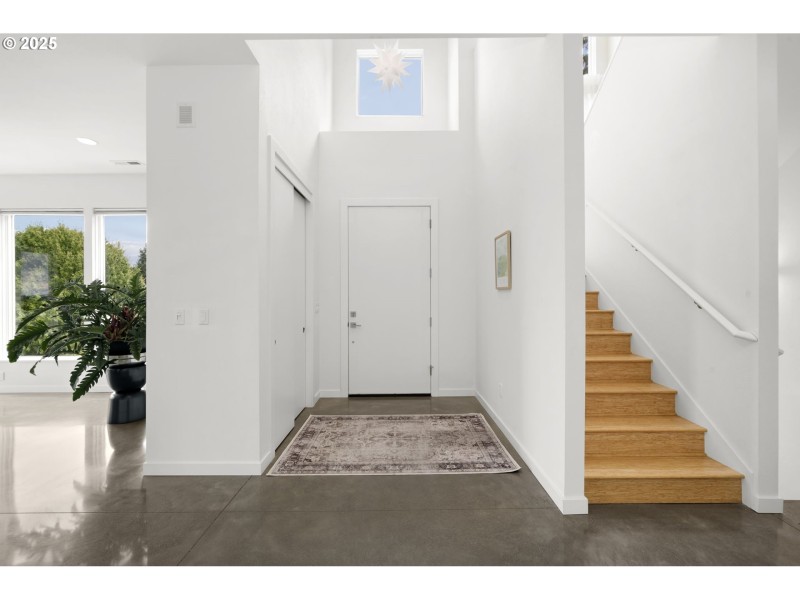 Entrance/Foyer