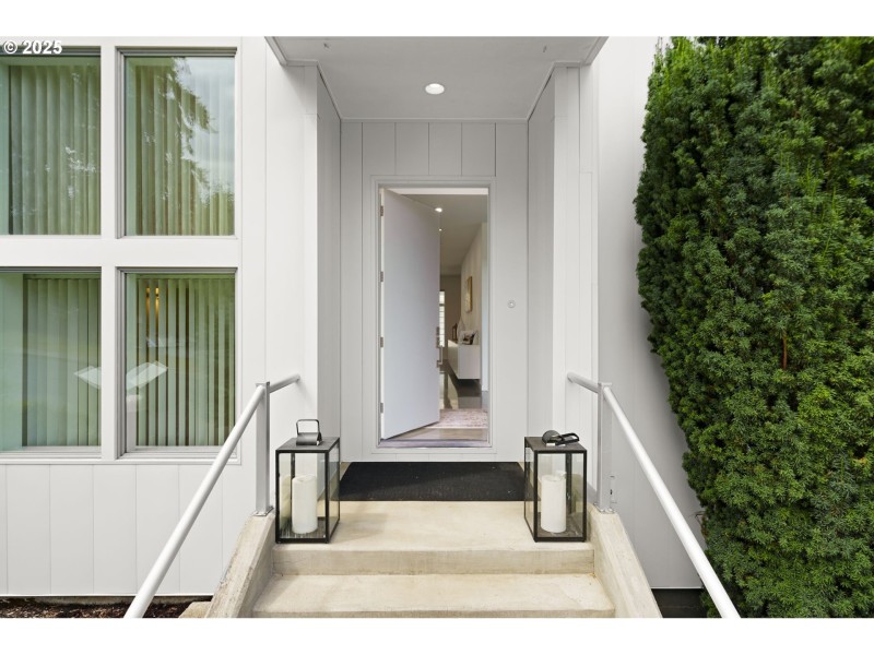 Entrance/Foyer