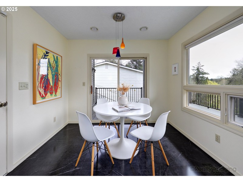 Kitchen/Nook