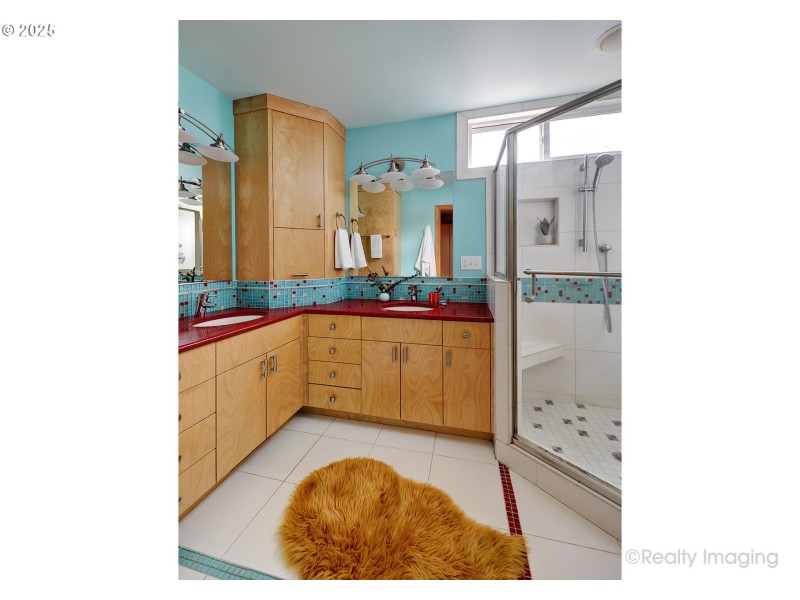 Bathroom, Attached