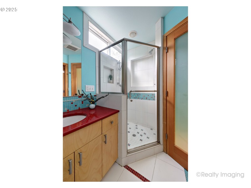 Bathroom, Attached