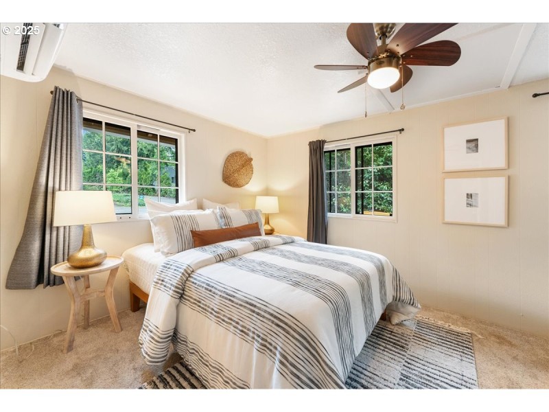 Bedroom, Primary