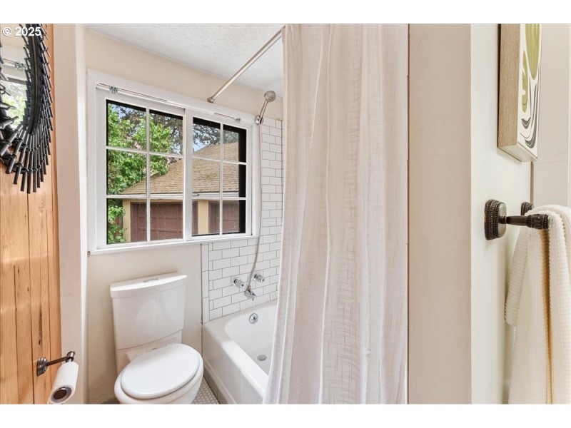 Bathroom, Attached