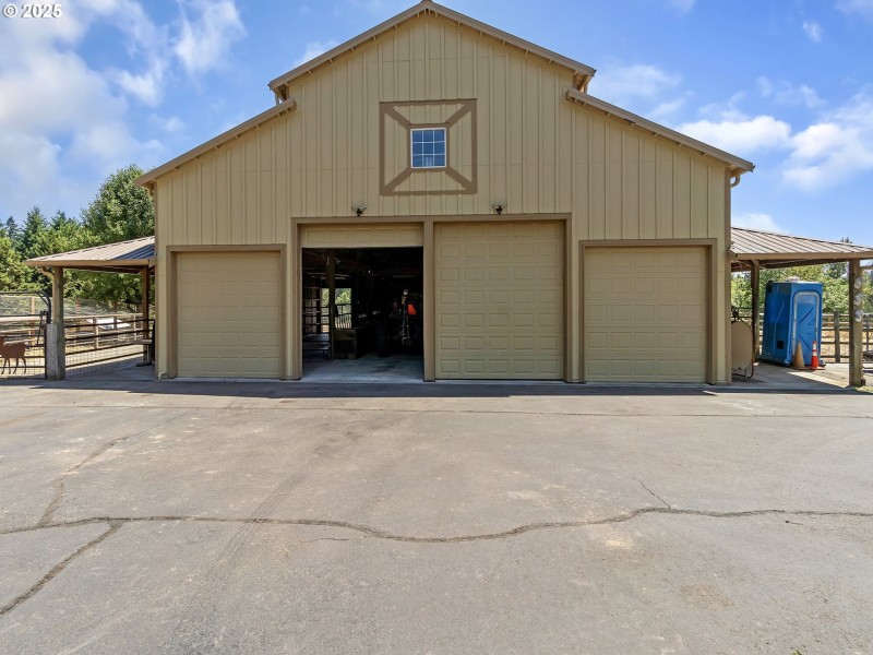 Barn