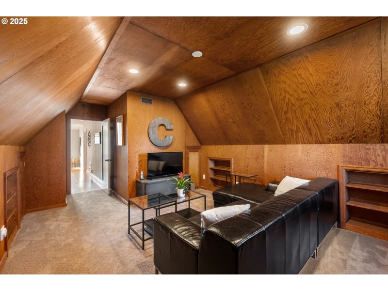 Bonus Room