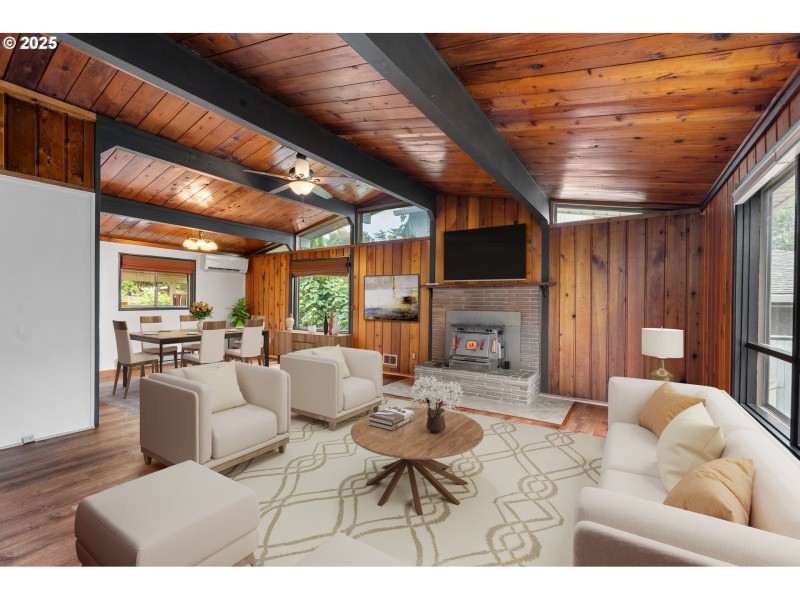 Living Room/Dining Room