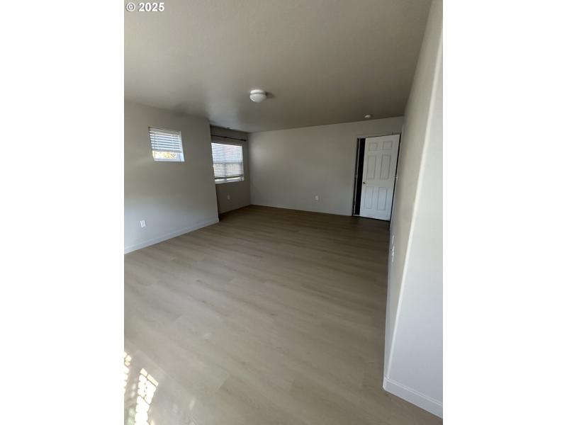 Bedroom, Primary