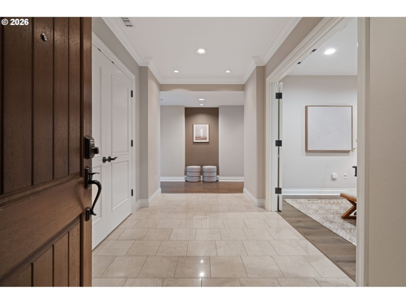 Entrance/Foyer