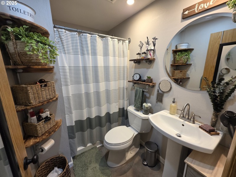 Bathroom, Continental