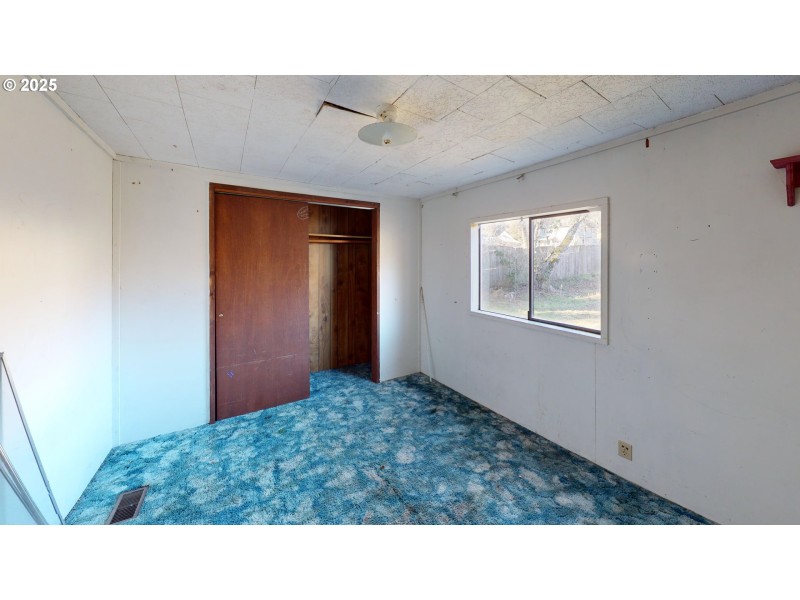 Bedroom, Owner's Suite