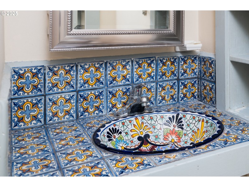 Bathroom, Attached