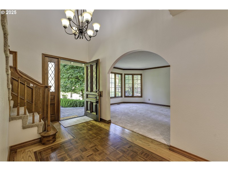 Entrance/Foyer