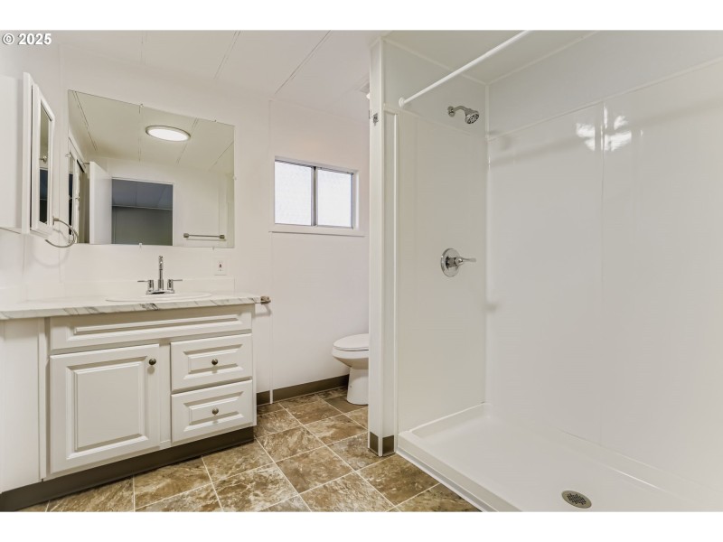 Bathroom, Attached