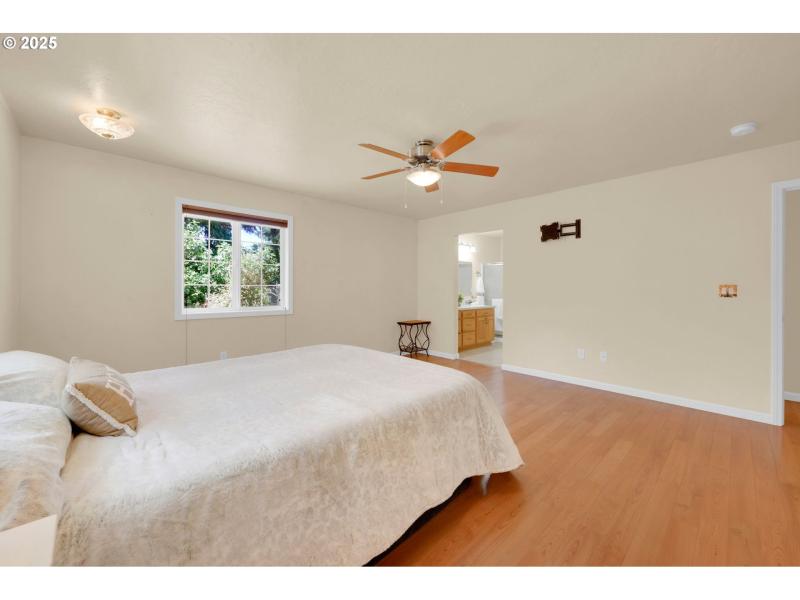 Bedroom, Owner's Suite