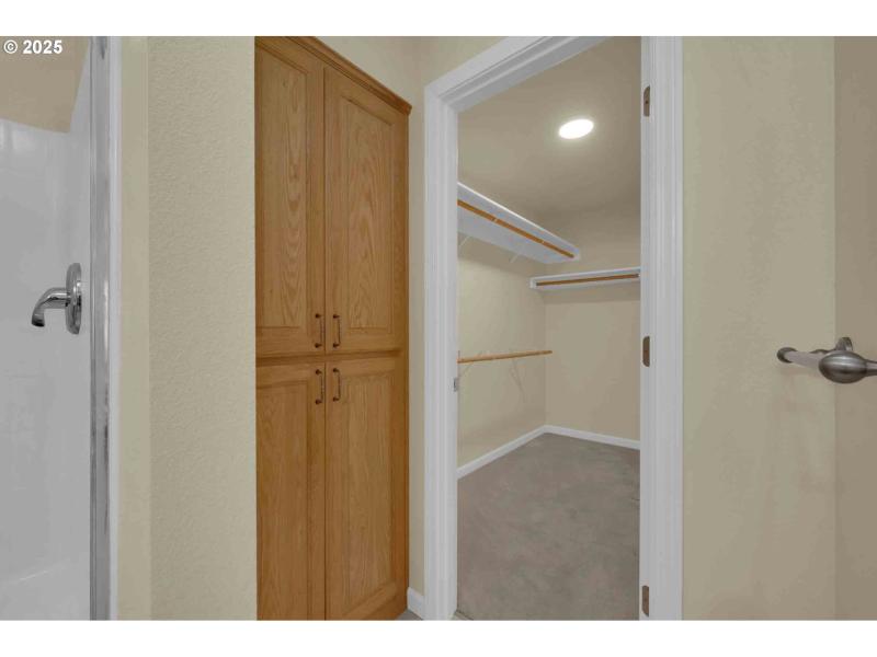 Bedroom, Owner's Suite
