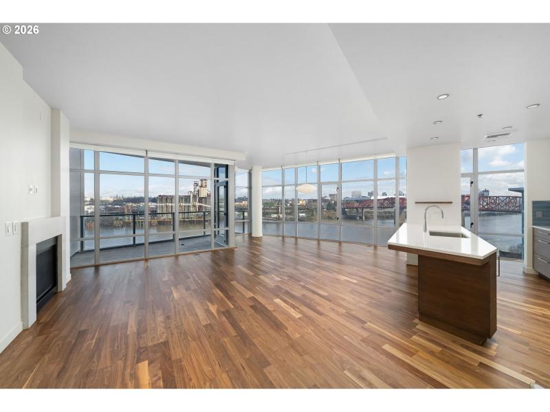 Living Room/Dining Room