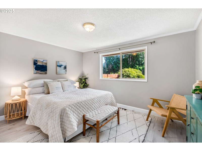 Bedroom, Primary