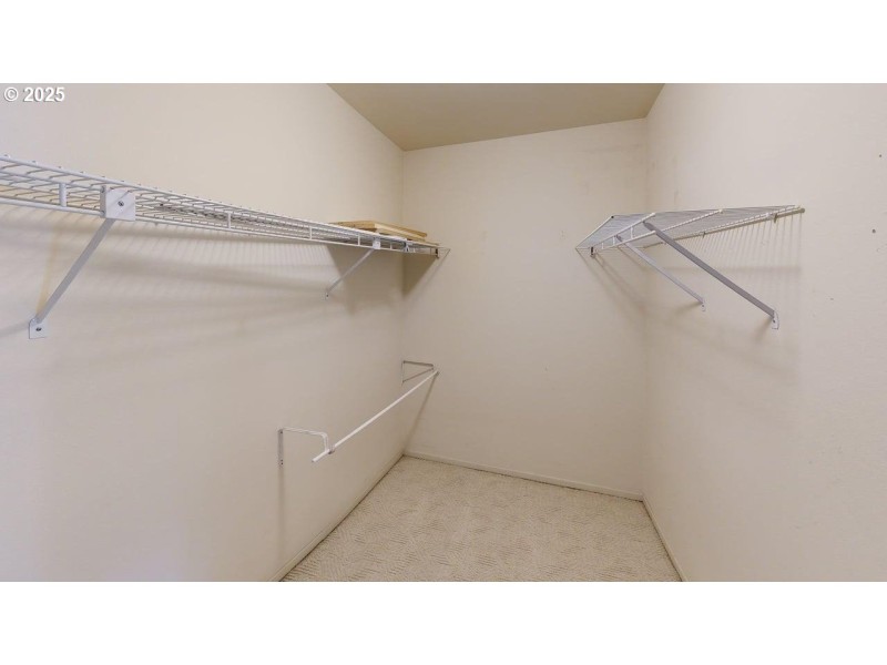 Bedroom, Primary