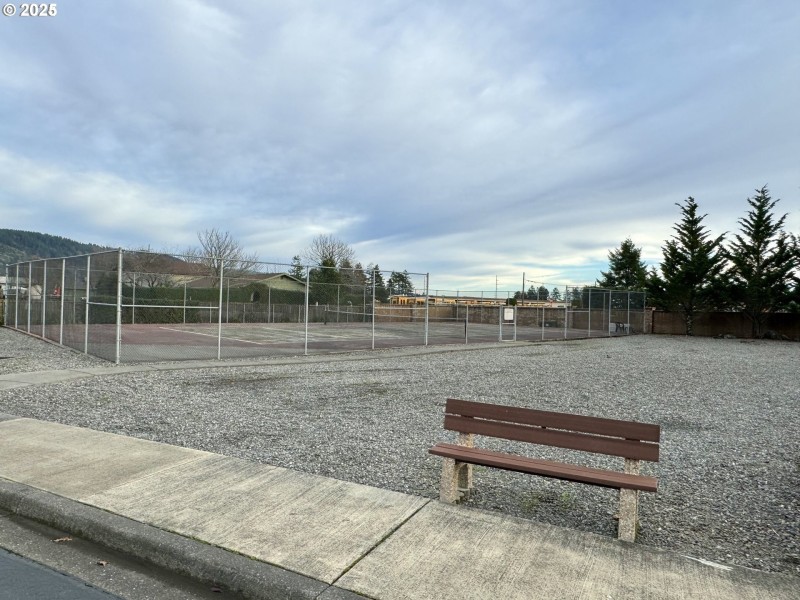 Community Tennis