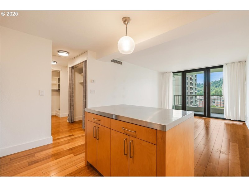 Kitchen/Living Room