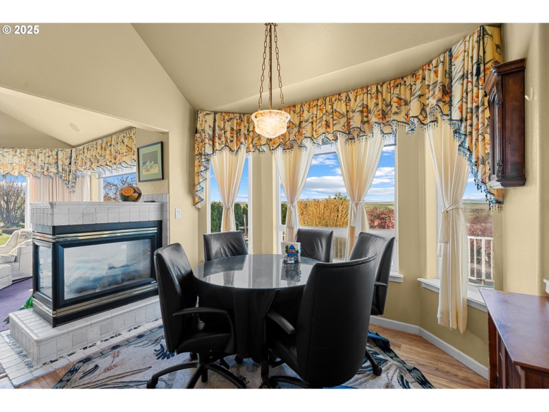 Kitchen/Nook