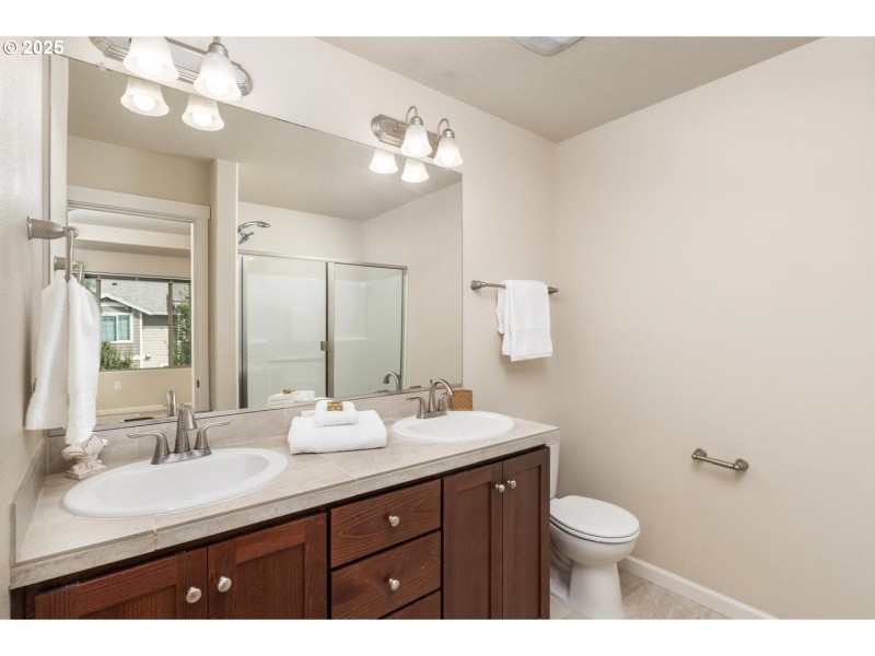 Bathroom, Attached