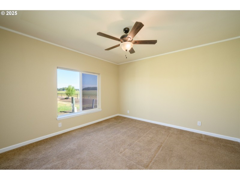 Bedroom, Primary
