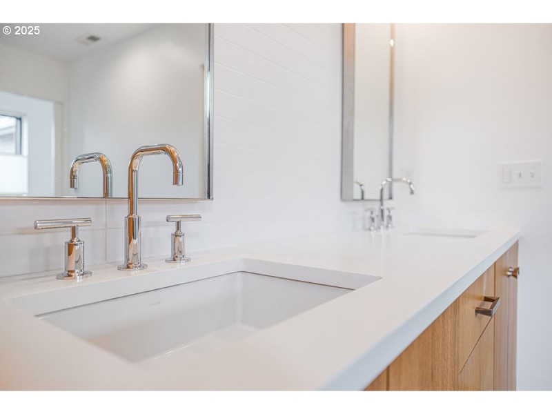 Owner's Suite Bathroom