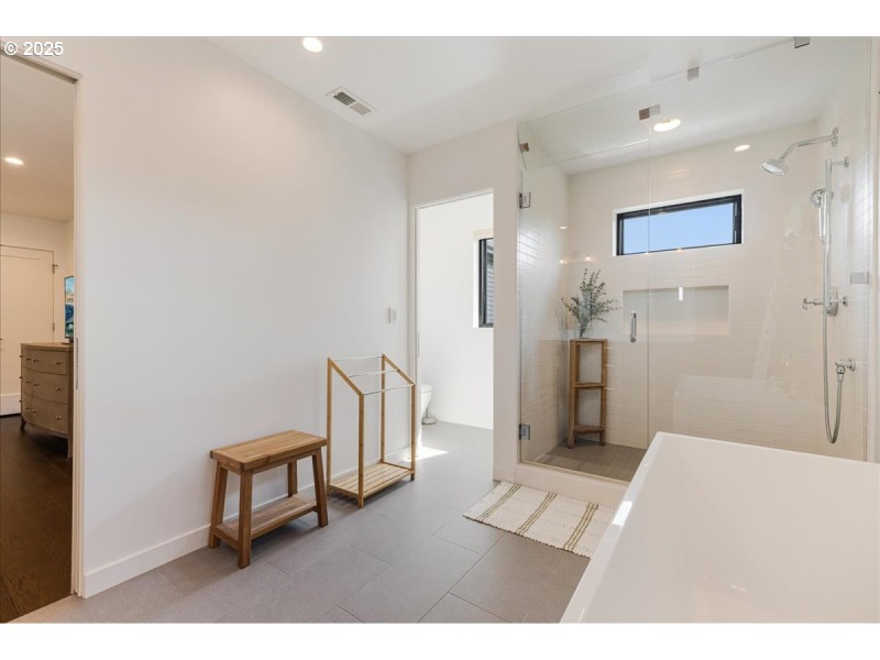 Owner's Suite Bathroom