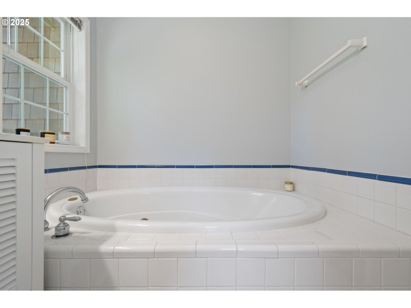 Owner's Suite Bathroom