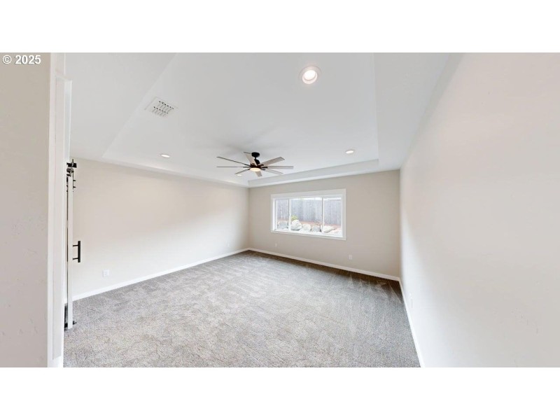 Bedroom, Primary