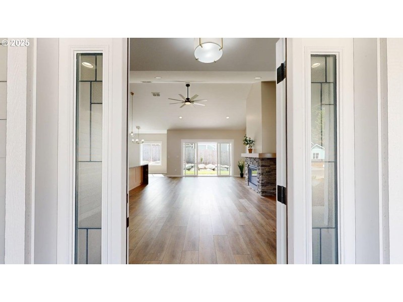 Entrance/Foyer
