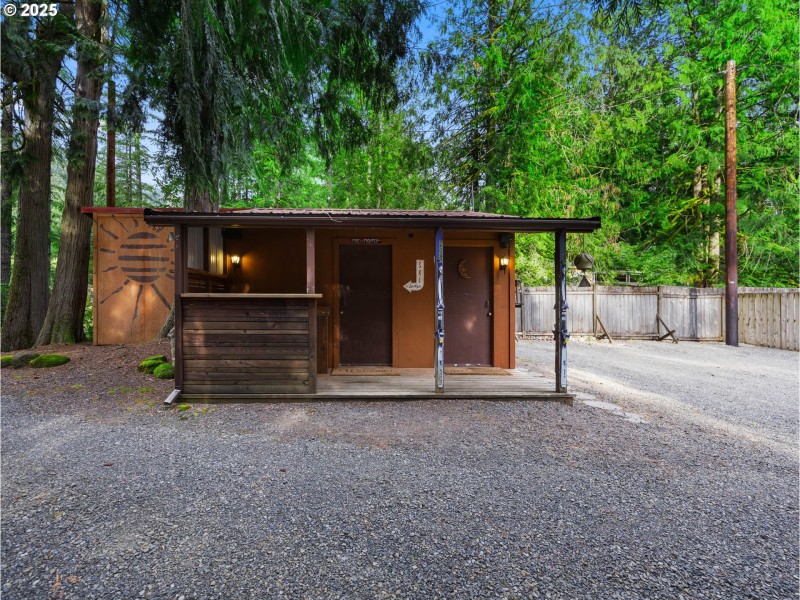 Shed
