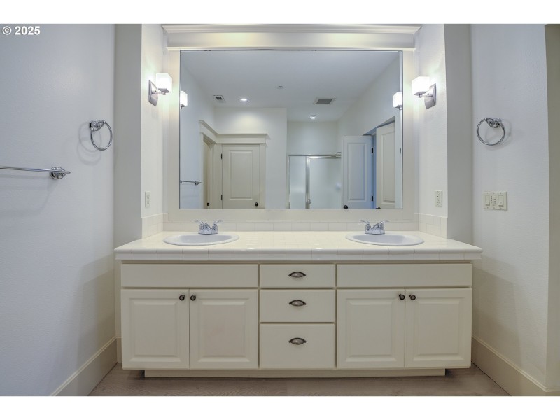 Owner's Suite Bathroom #2