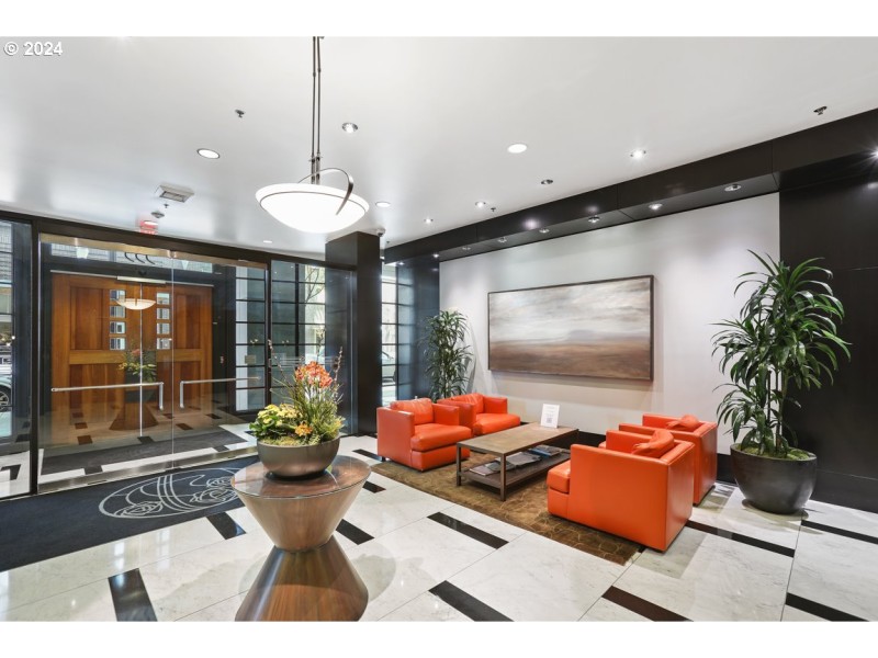 Entrance/Foyer