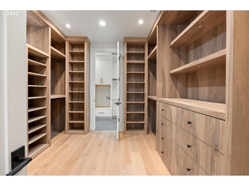 Bedroom, Owner's Suite