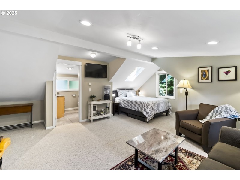 Guest Quarters