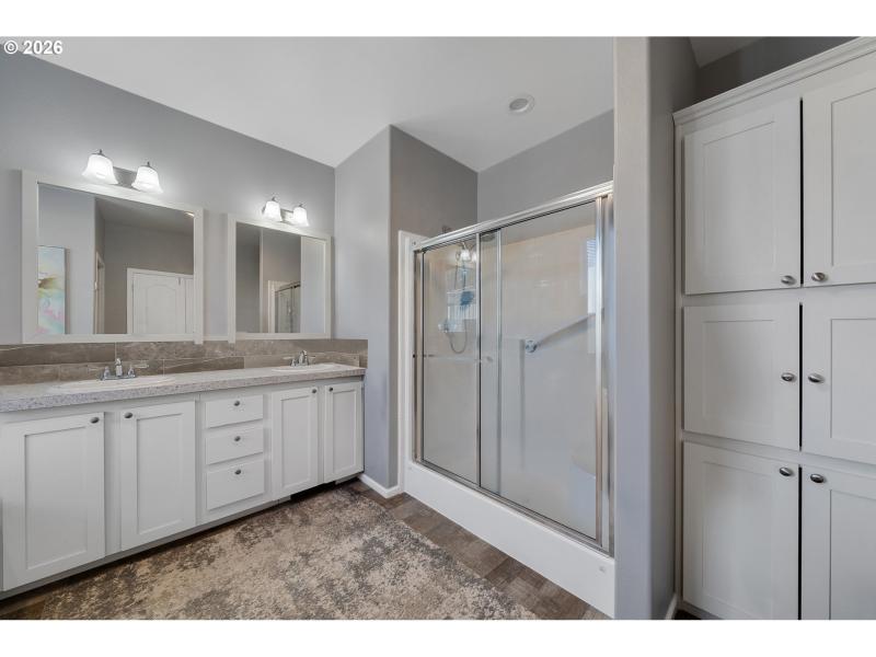 Owner's Suite Bathroom