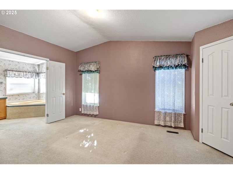 Owner's Suite Bedroom